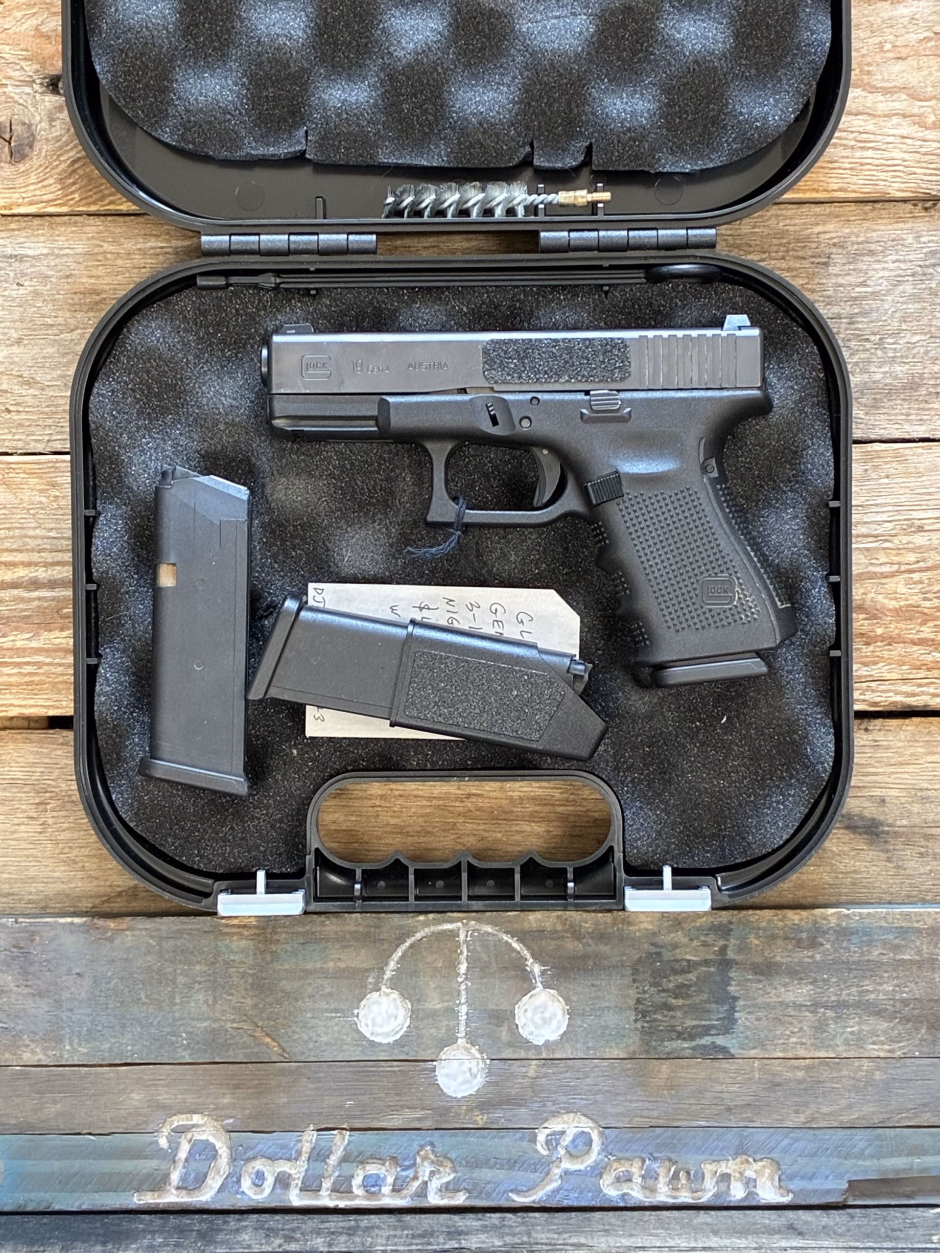 Glock 19 Gen4 9mm 3-15rd night sights $400cotd
